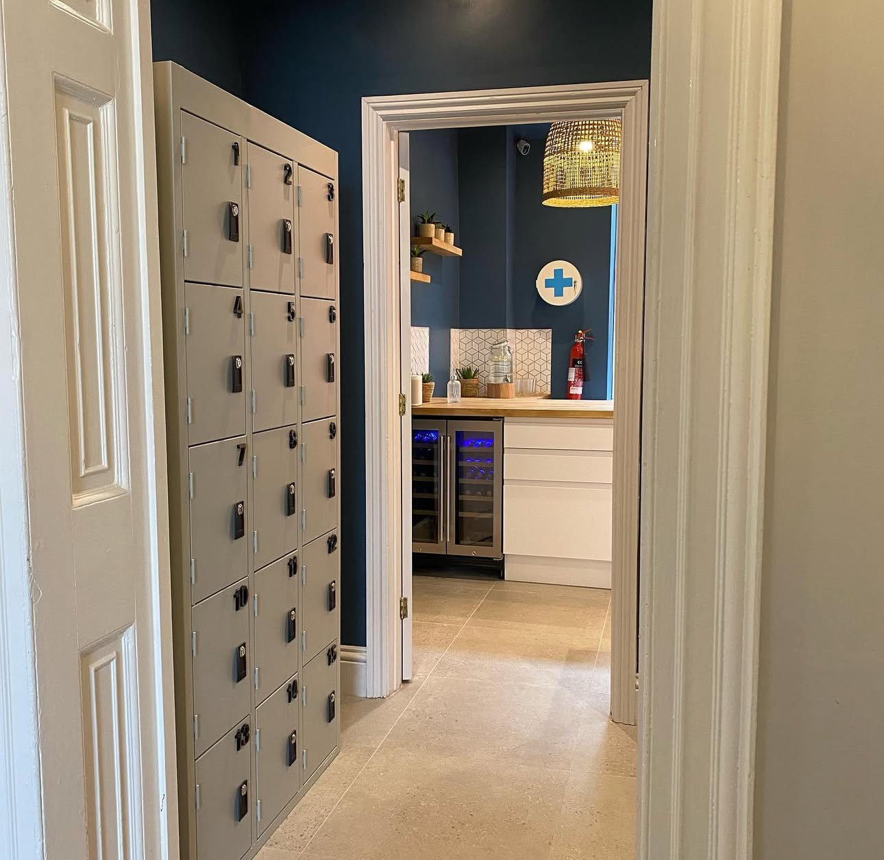 Professional lockers and kitchen facilities